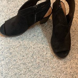 Sonoma black open toe  booties sz8